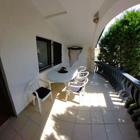 Apartments Maltasic Vir Phòng bức ảnh