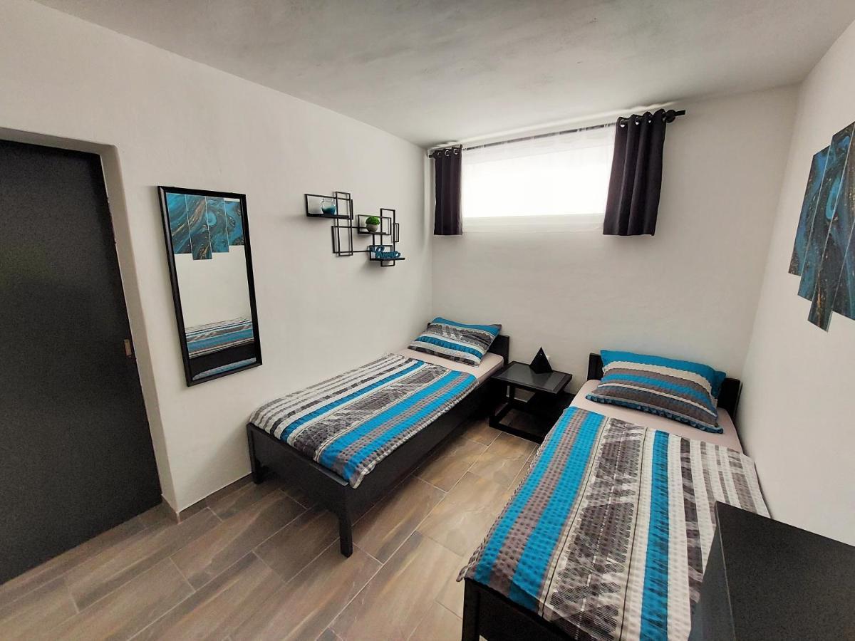 Apartments Maltasic Vir Ngoại thất bức ảnh