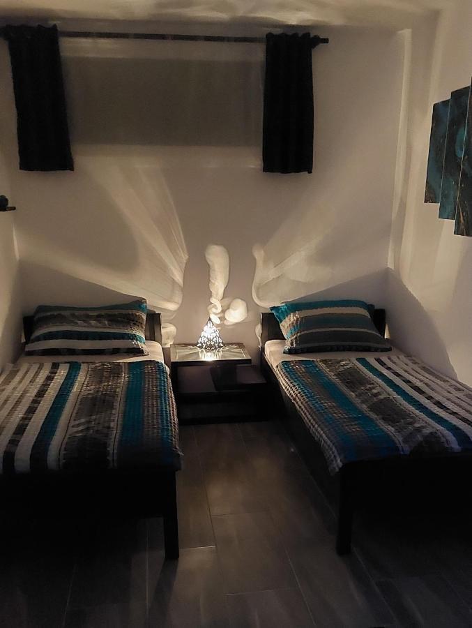 Apartments Maltasic Vir Ngoại thất bức ảnh