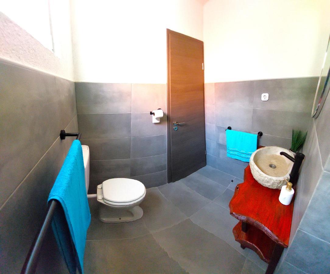Apartments Maltasic Vir Ngoại thất bức ảnh